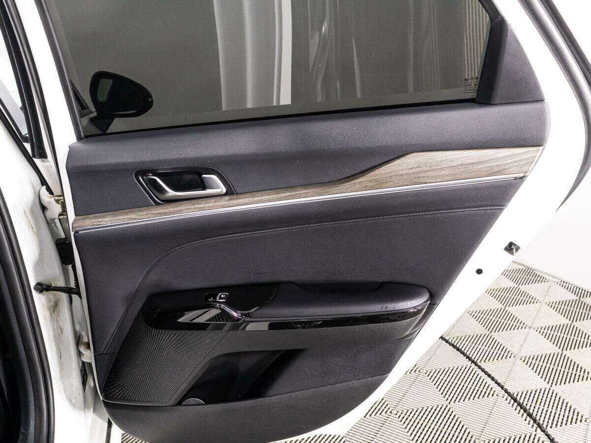 Kia K5 2021 года с пробегом. Фото: #24