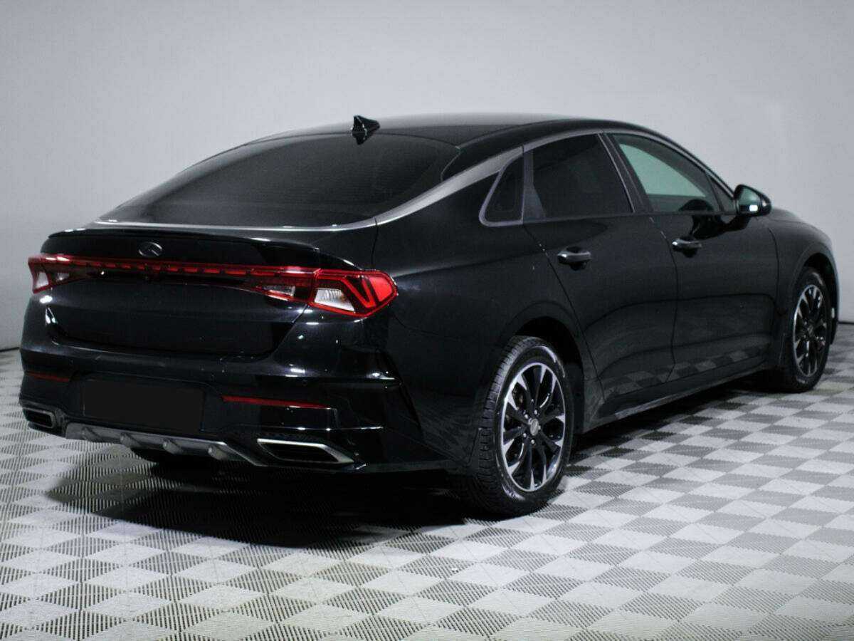 Kia K5 2020 года с пробегом. Фото: #3