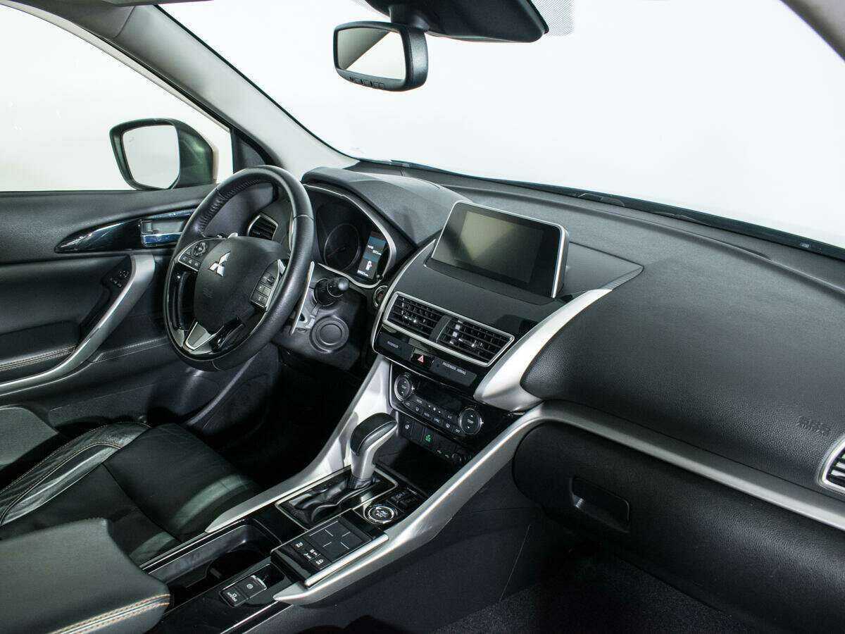 Mitsubishi Eclipse Cross 2018 года с пробегом. Фото: #8