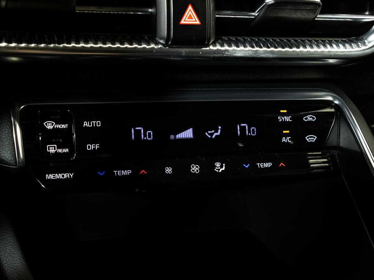 Kia K5 2021 года с пробегом. Фото: #16