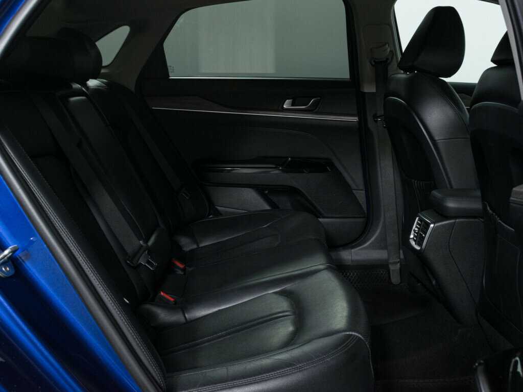 Kia K5 2021 года с пробегом. Фото: #9