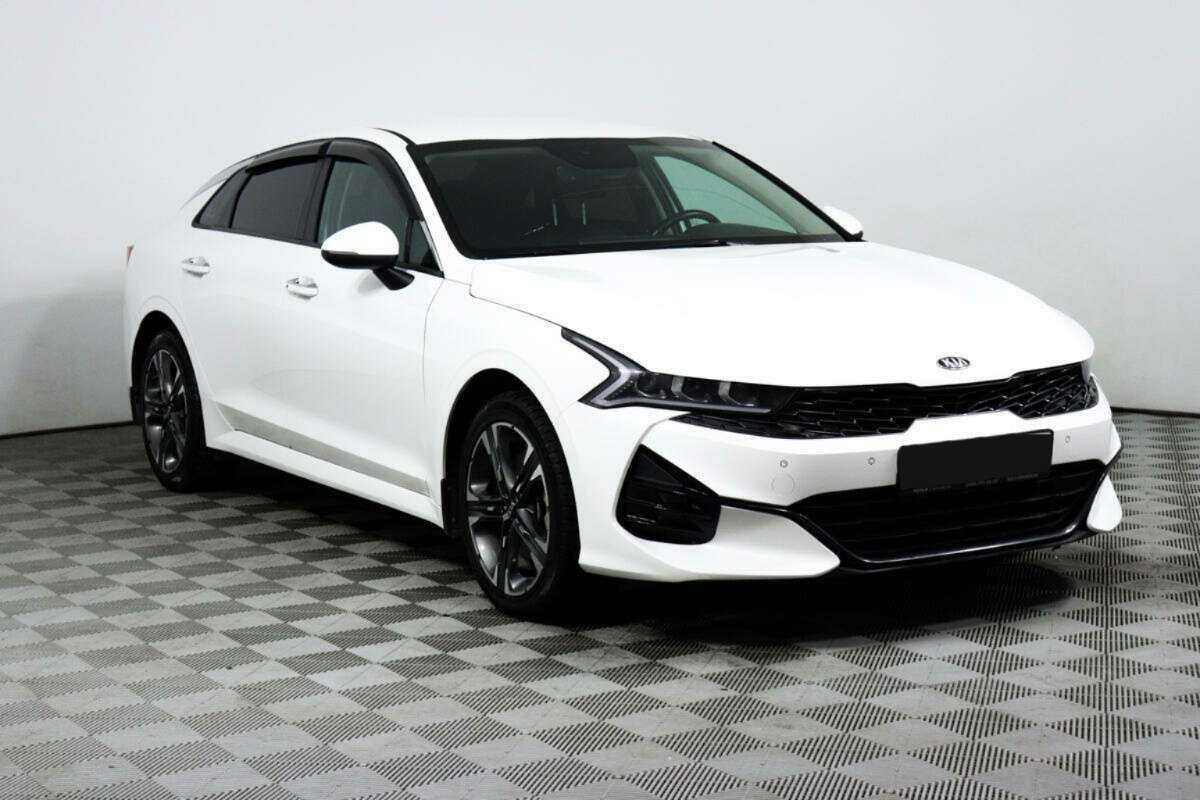 Kia K5 2021 года с пробегом. Фото: #2