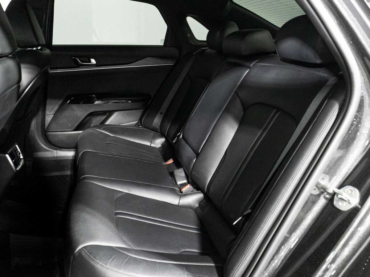 Kia K5 2021 года с пробегом. Фото: #9