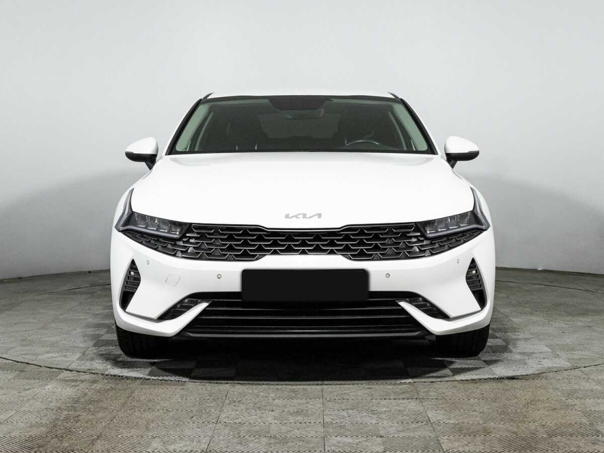 Kia K5 2021 года с пробегом. Фото: #1
