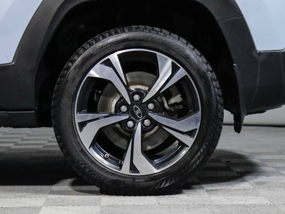 Москвич 3 2023 года с пробегом. Фото: #9