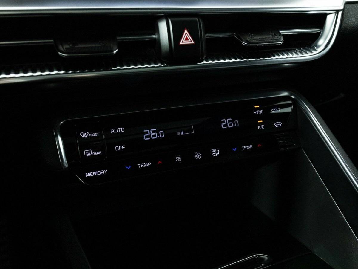 Kia K5 2021 года с пробегом. Фото: #23