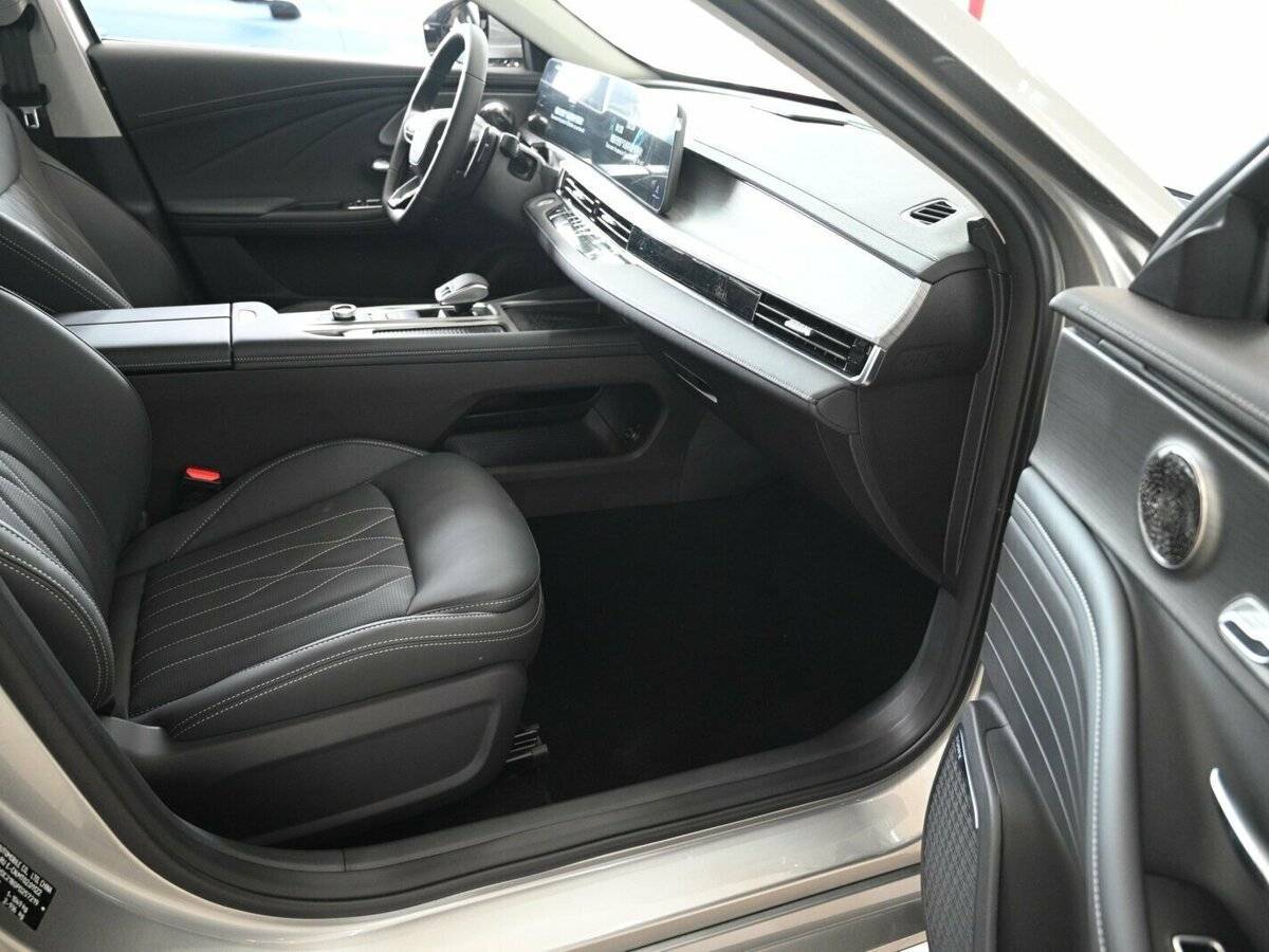 Chery Arrizo 8 2024 года с пробегом. Фото: #6