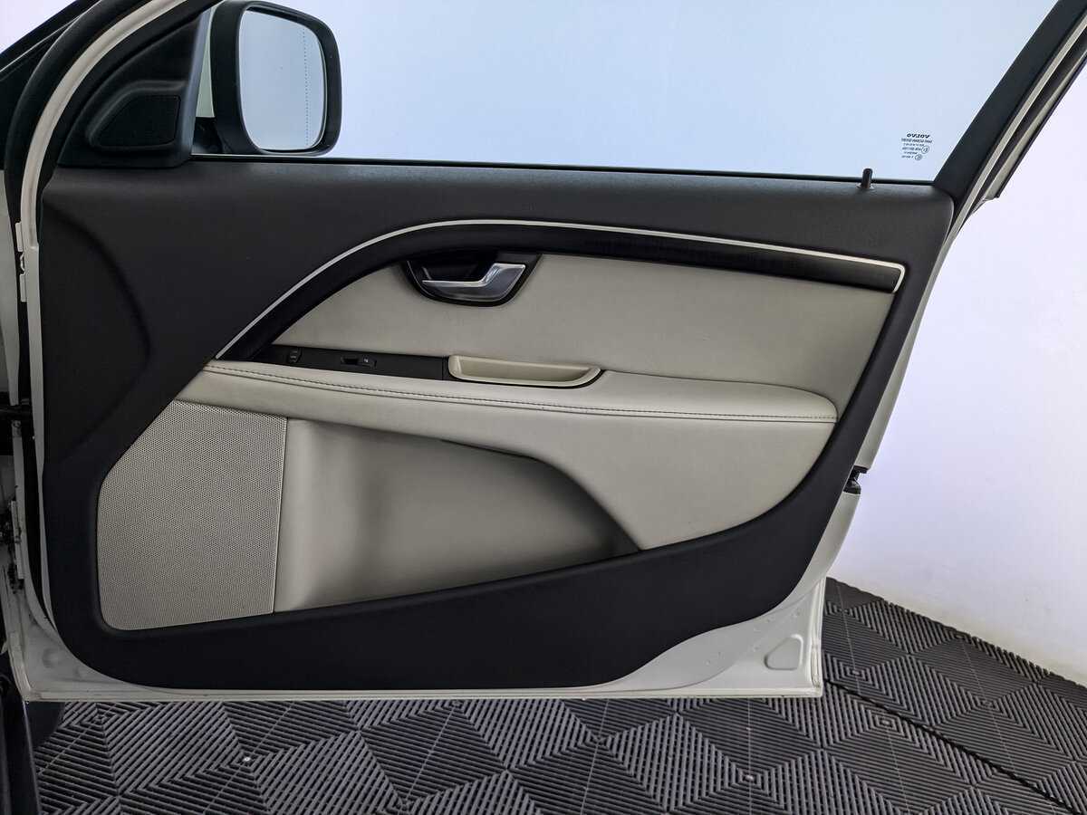 Volvo XC70 2012 года с пробегом. Фото: #20