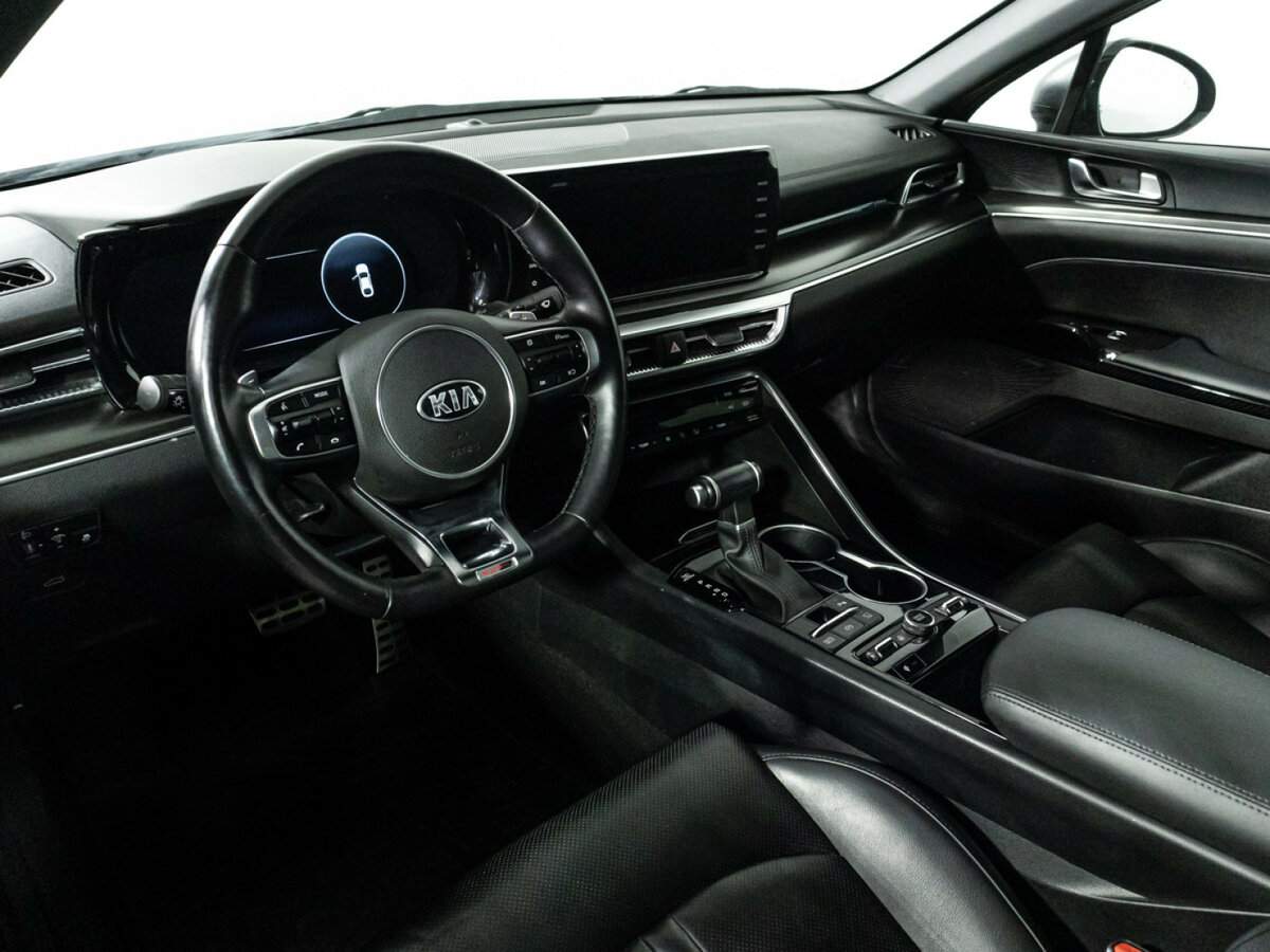 Kia K5 2021 года с пробегом. Фото: #10