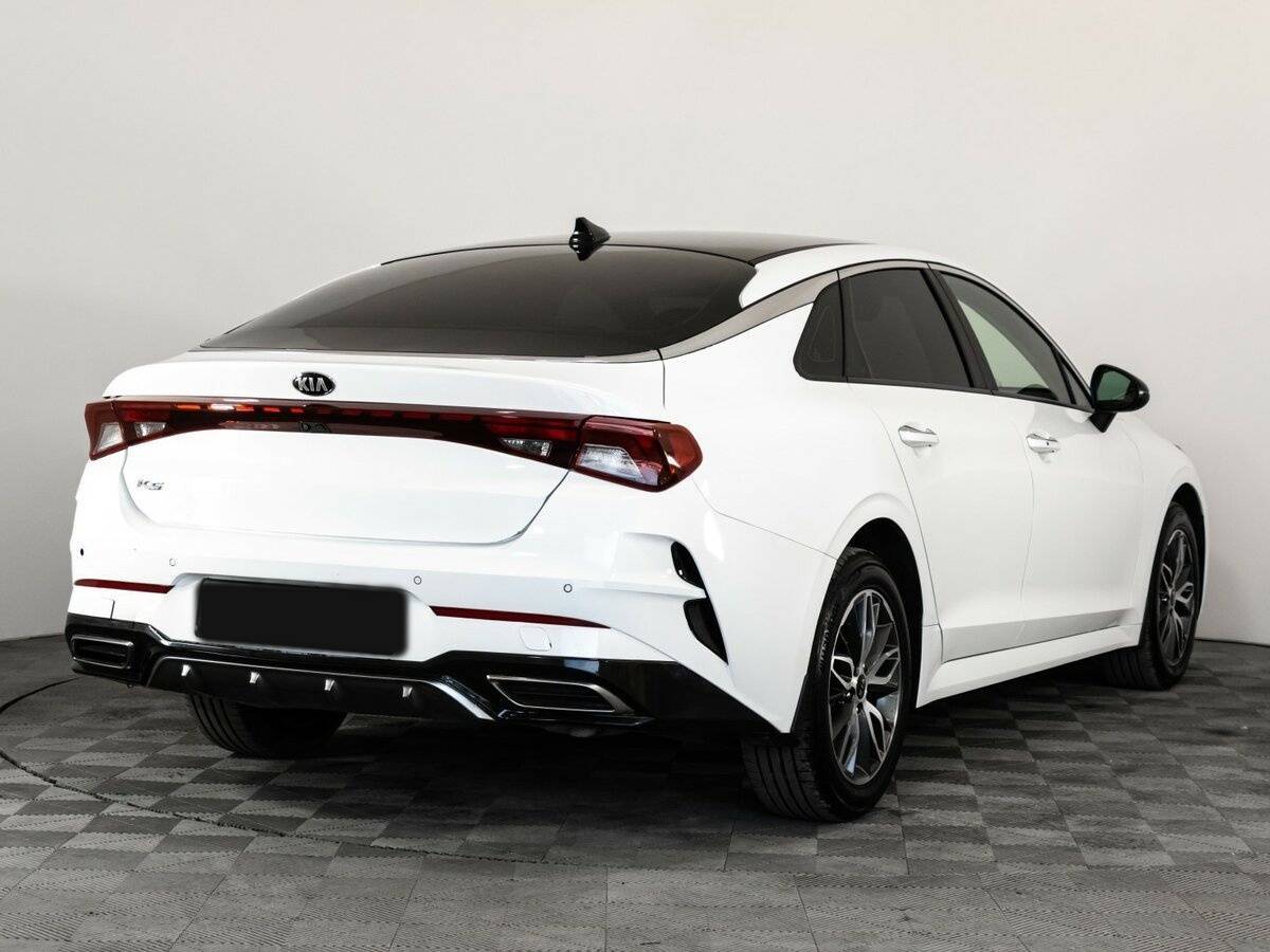 Kia K5 2021 года с пробегом. Фото: #3