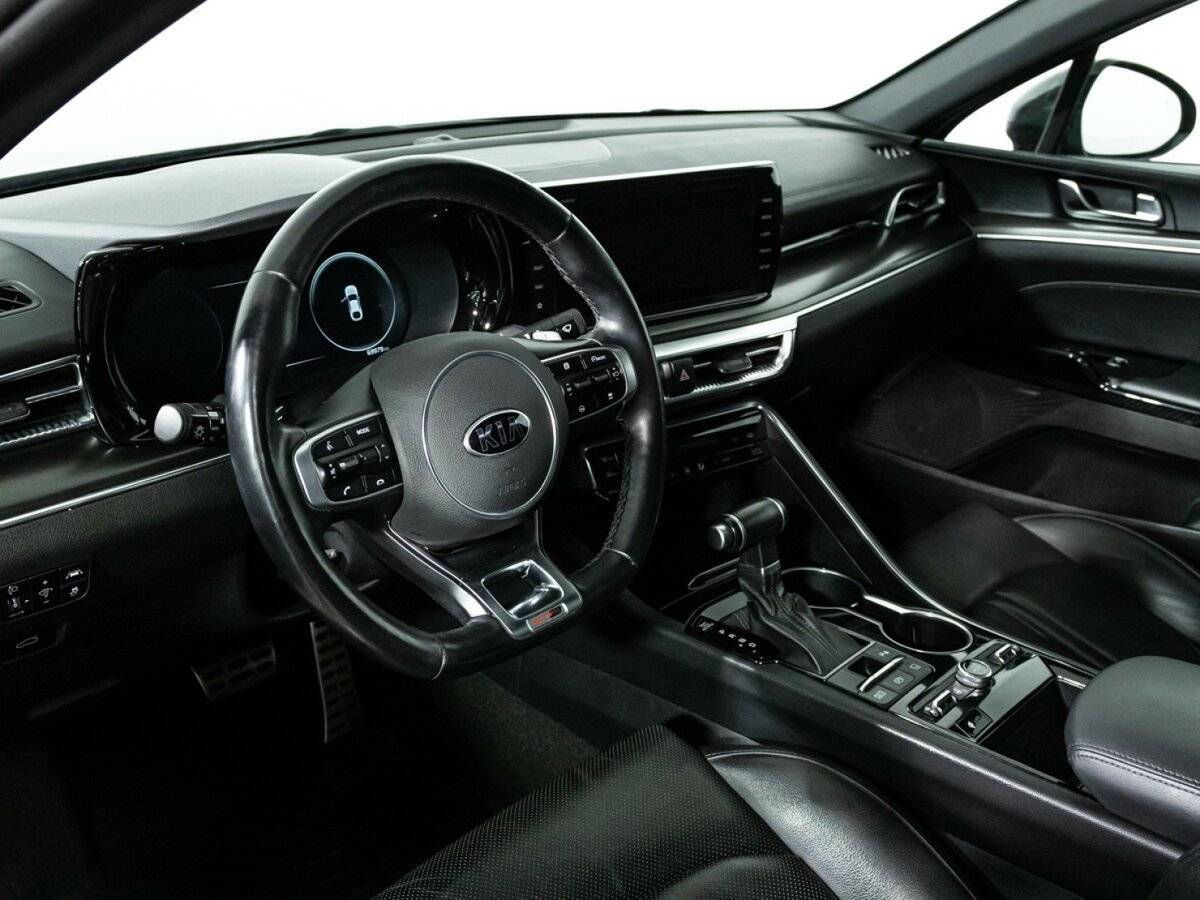 Kia K5 2021 года с пробегом. Фото: #10