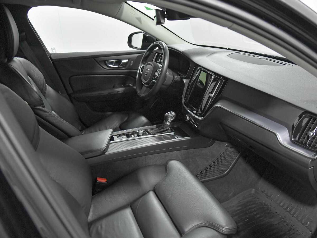 Volvo V60 2020 года с пробегом. Фото: #14