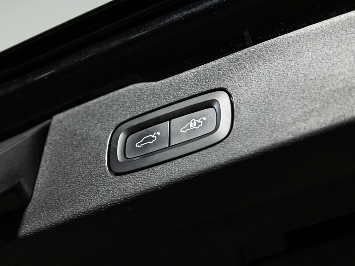 Volvo V60 2018 года с пробегом. Фото: #22