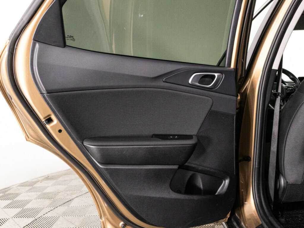 Kia XCeed 2021 года с пробегом. Фото: #26