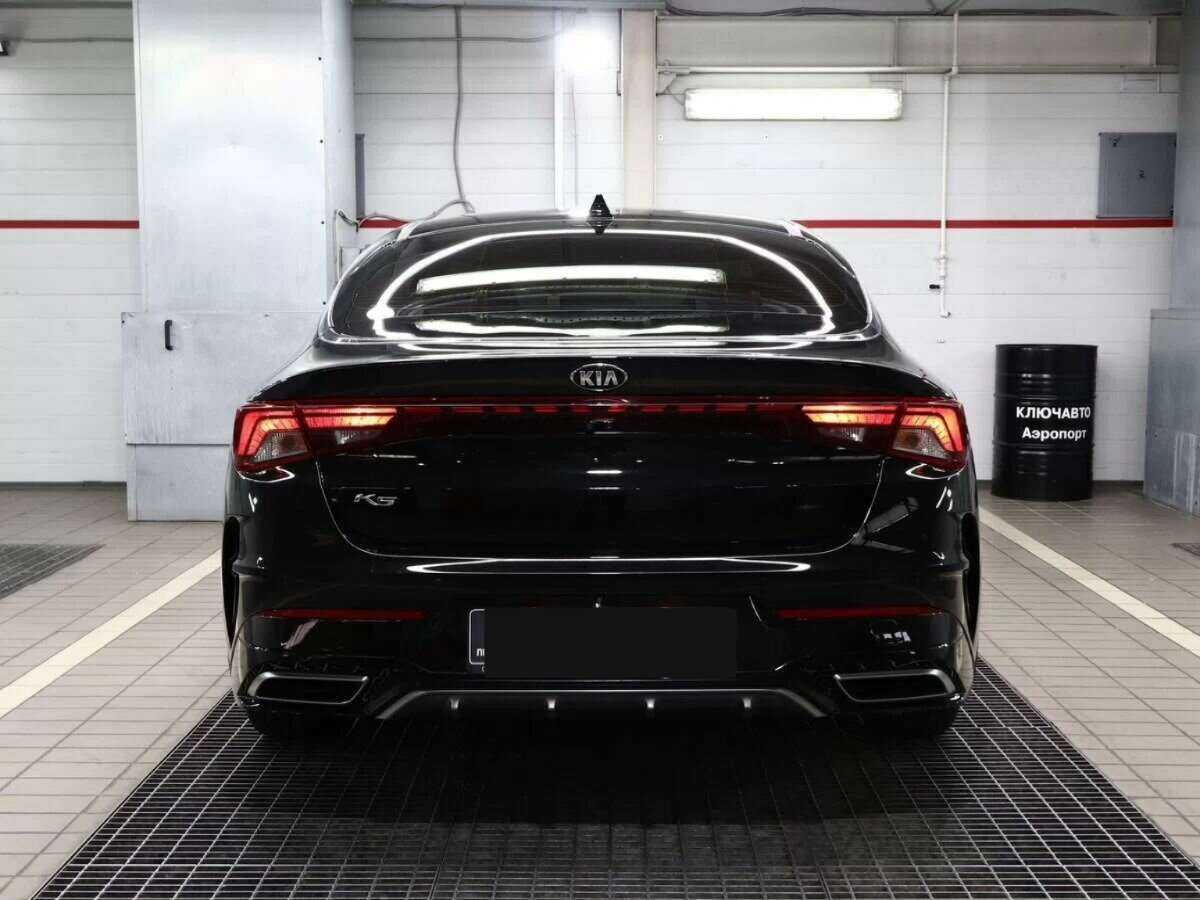 Kia K5 2021 года с пробегом. Фото: #3