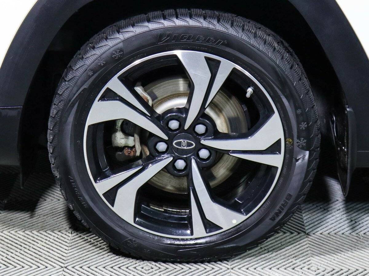 Москвич 3 2023 года с пробегом. Фото: #14