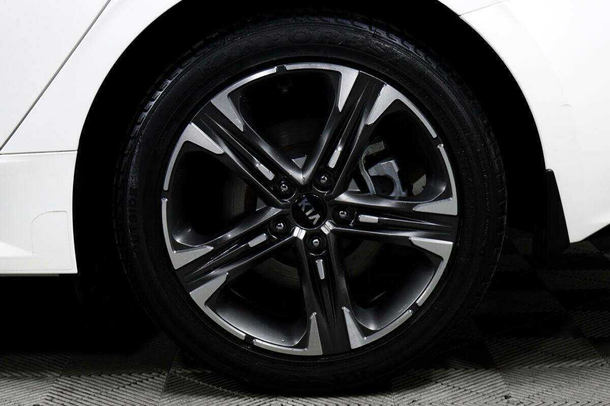 Kia K5 2020 года с пробегом. Фото: #13