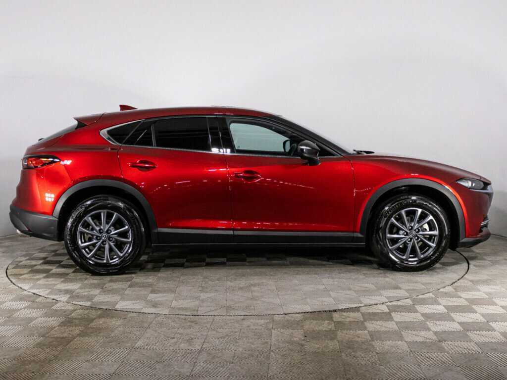 Mazda CX-4 2022 года с пробегом. Фото: #3