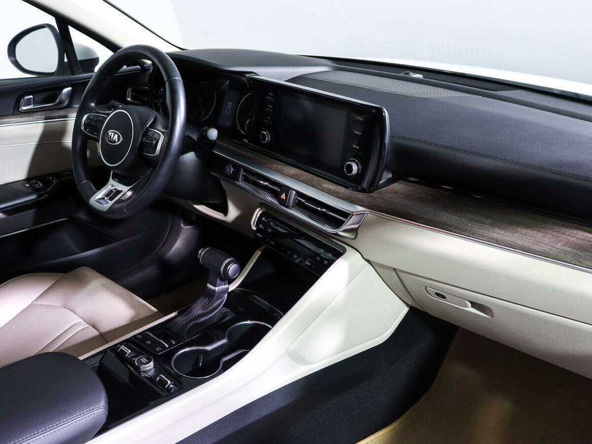 Kia K5 2020 года с пробегом. Фото: #5