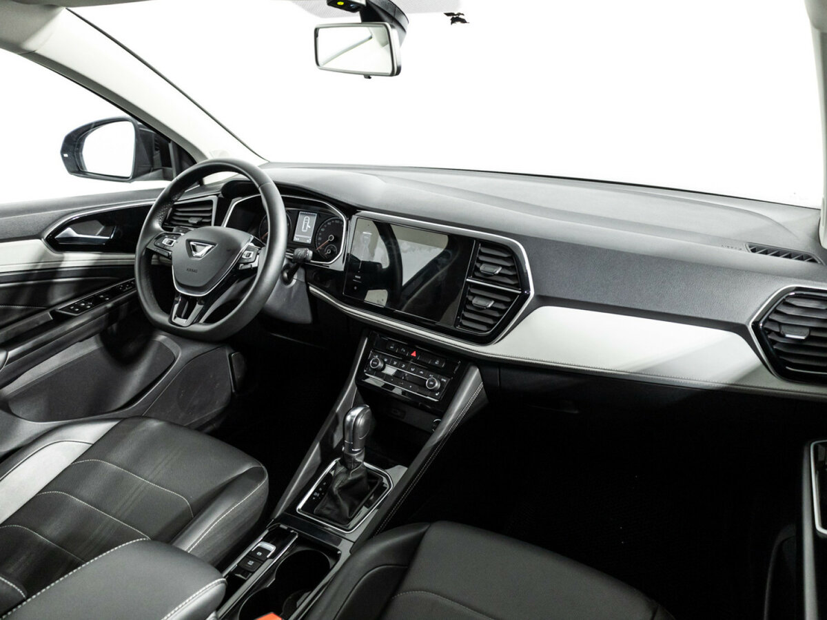 Jetta VS5 2022 года с пробегом. Фото: #8