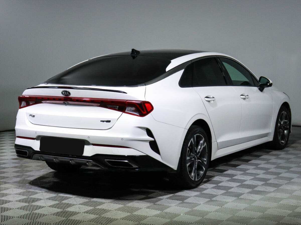 Kia K5 2021 года с пробегом. Фото: #3