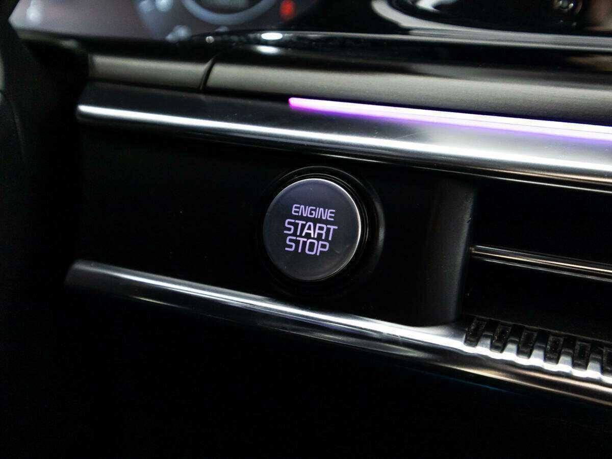 Kia K5 2021 года с пробегом. Фото: #21