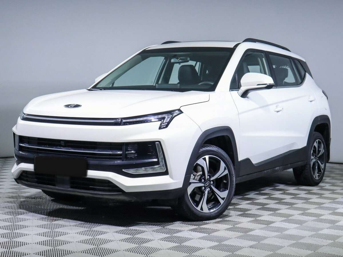 Москвич 3 2023 года с пробегом. Посмотреть фото