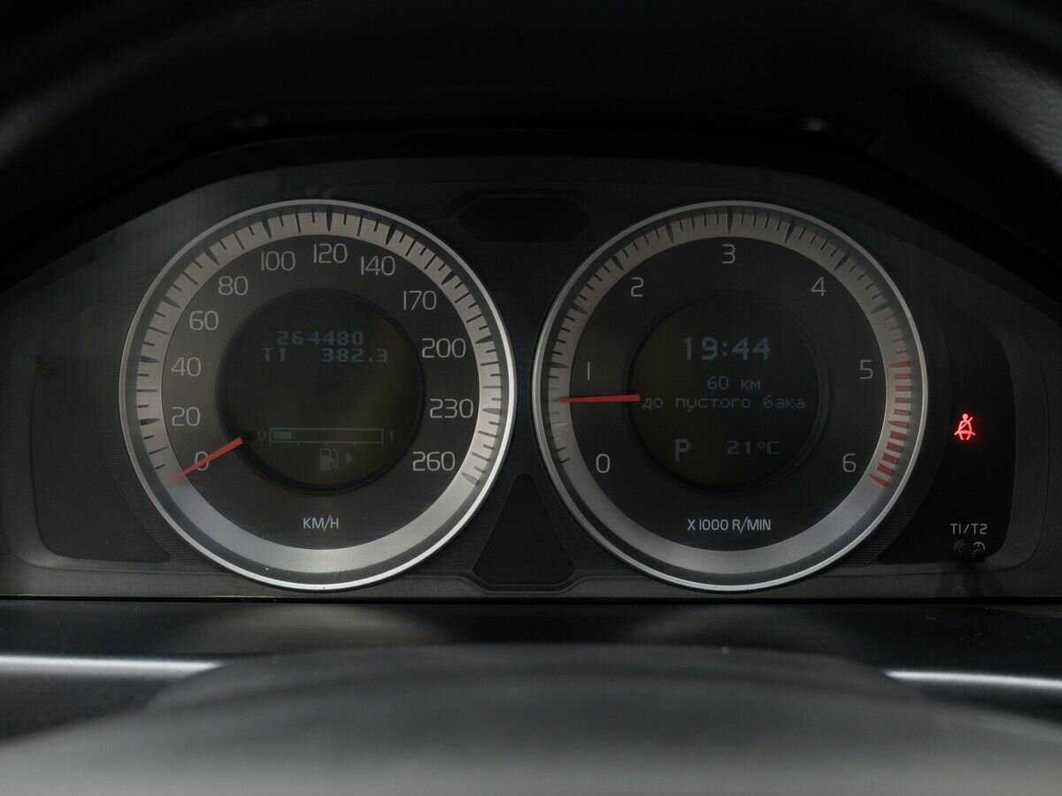 Volvo XC70 2012 года с пробегом. Фото: #19