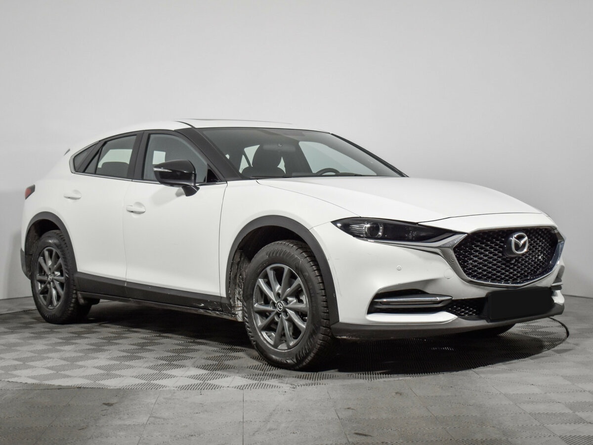Mazda CX-4 2022 года с пробегом. Фото: #2