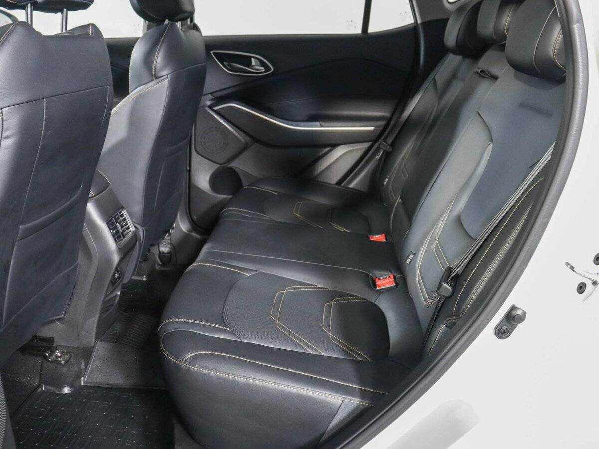 Москвич 3 2023 года с пробегом. Фото: #9