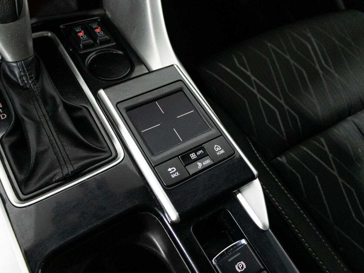 Mitsubishi Eclipse Cross 2019 года с пробегом. Фото: #16