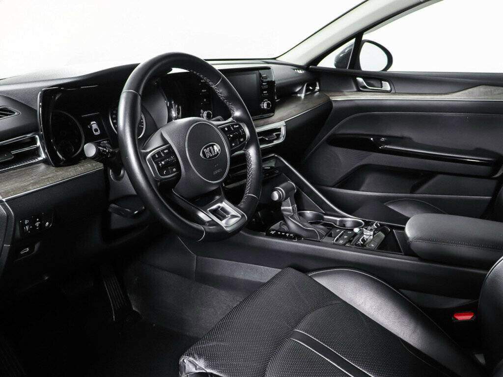 Kia K5 2020 года с пробегом. Фото: #14