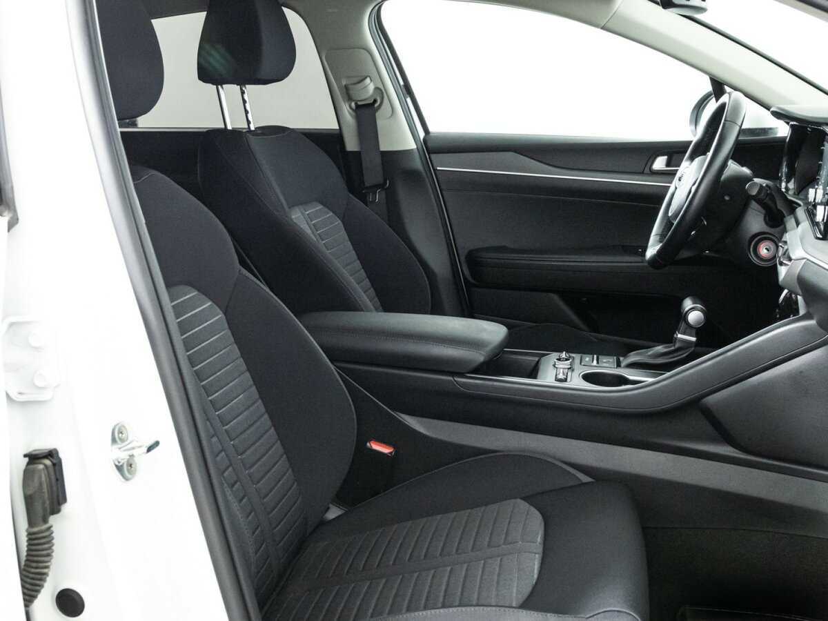 Kia K5 2021 года с пробегом. Фото: #16