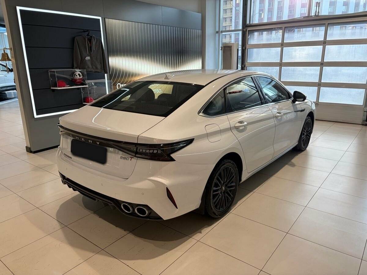 Chery Arrizo 8 2024 года с пробегом. Фото: #3