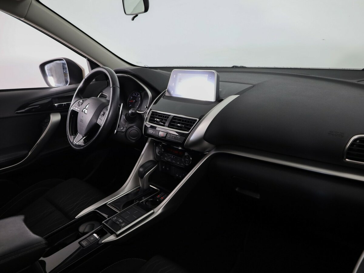 Mitsubishi Eclipse Cross 2019 года с пробегом. Фото: #10