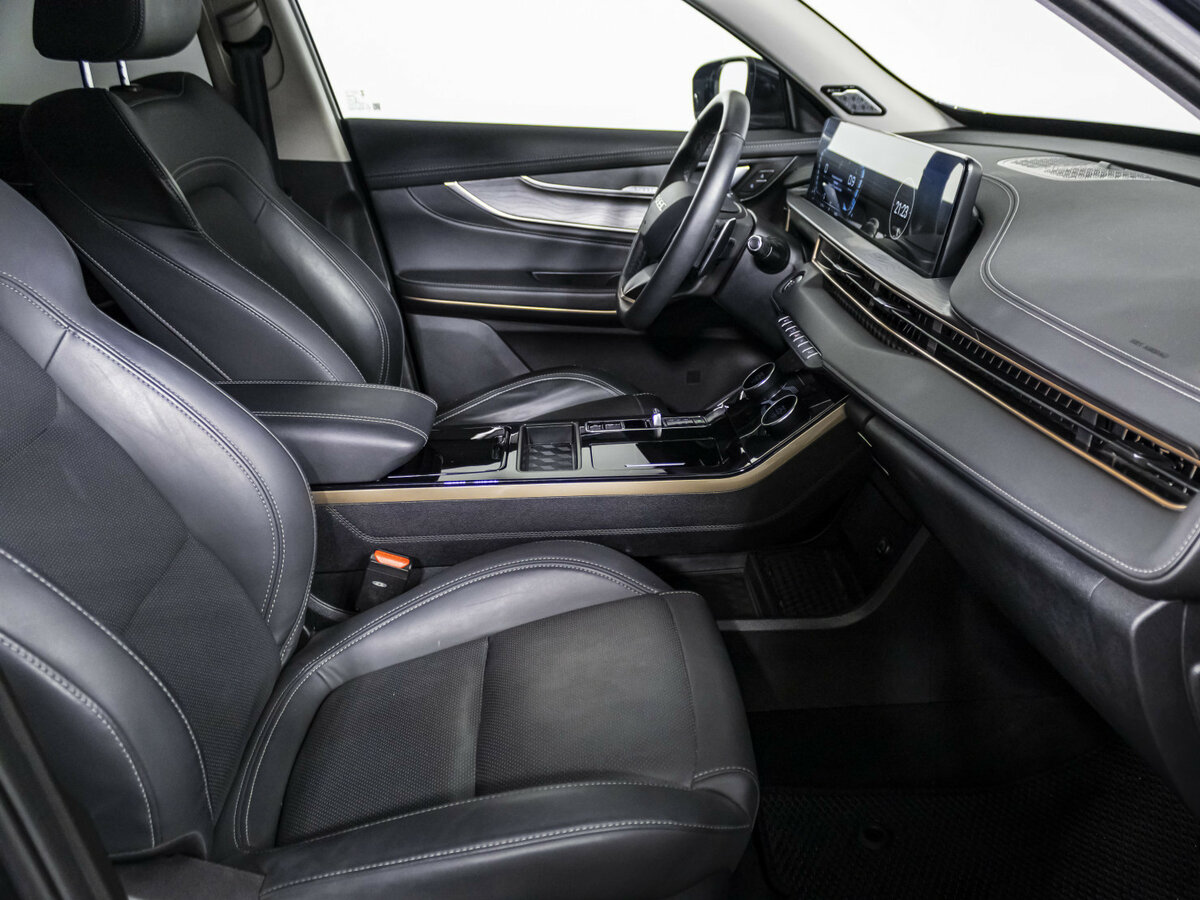 EXEED LX 2023 года с пробегом. Фото: #7