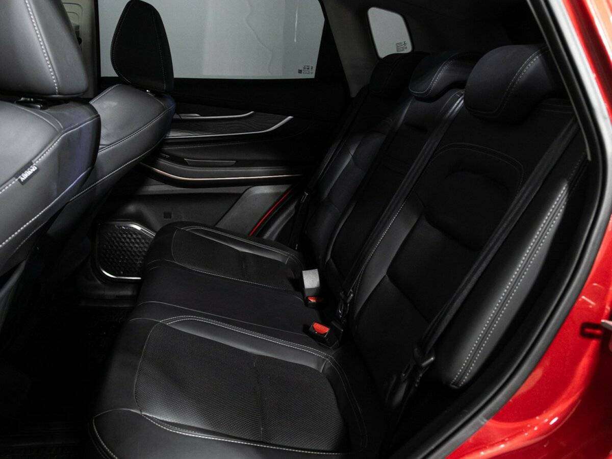 EXEED LX 2023 года с пробегом. Фото: #9