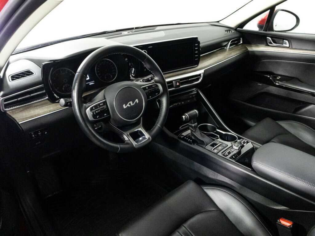 Kia K5 2022 года с пробегом. Фото: #11