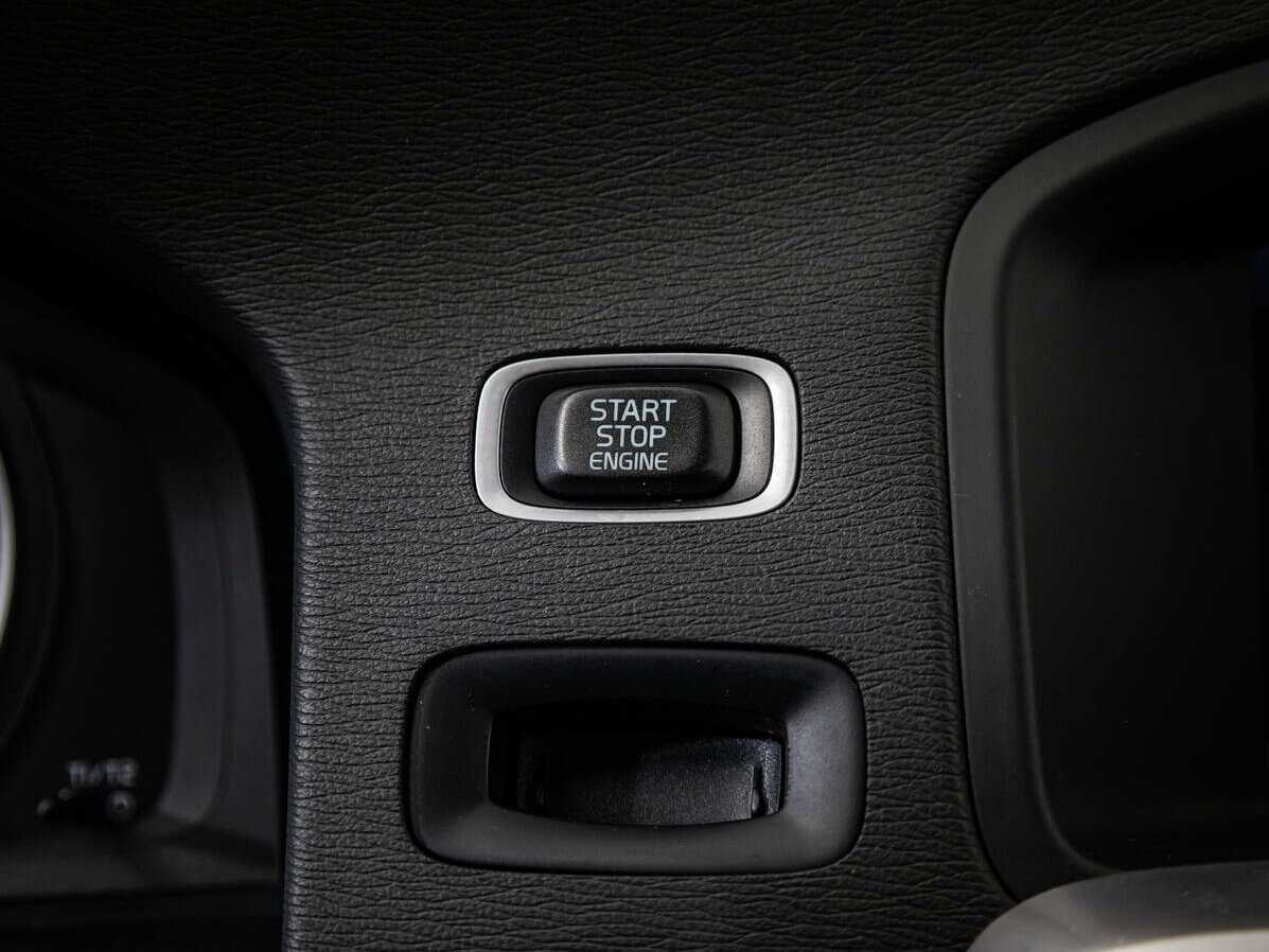 Volvo V60 2012 года с пробегом. Фото: #15