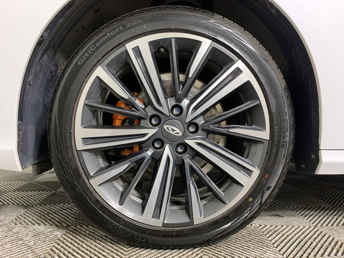 Chery Arrizo 8 2023 года с пробегом. Фото: #8