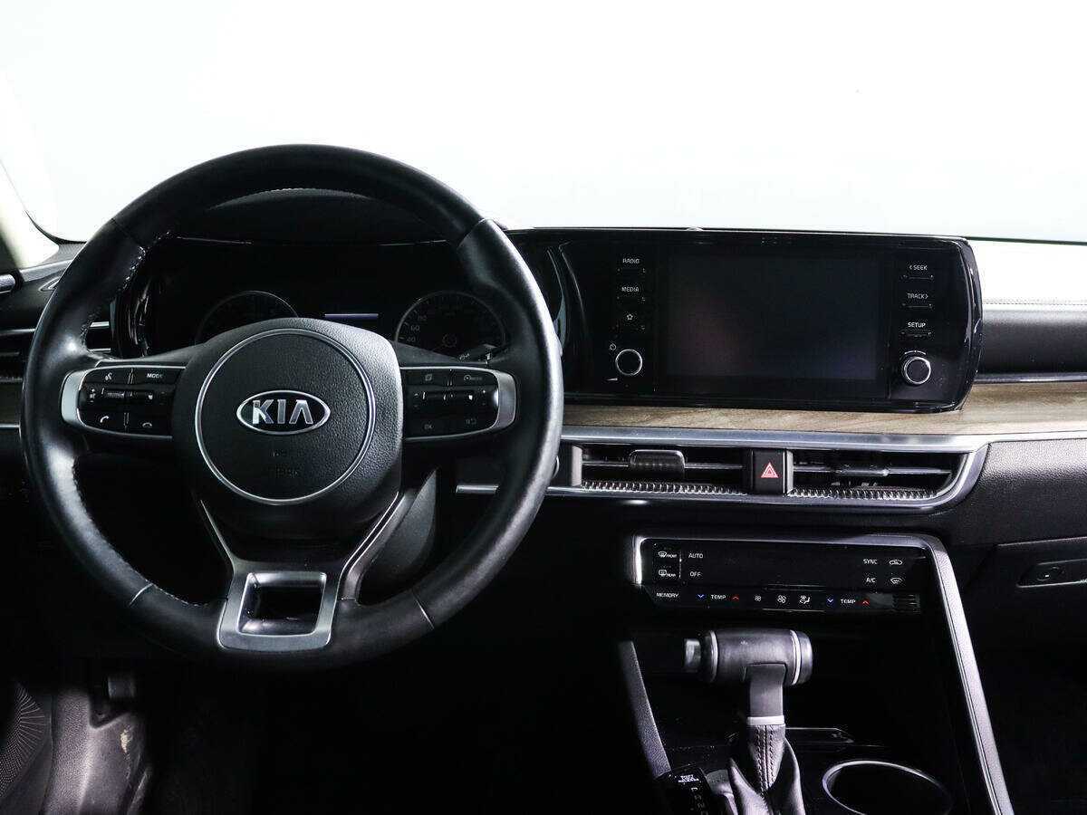Kia K5 2021 года с пробегом. Фото: #9