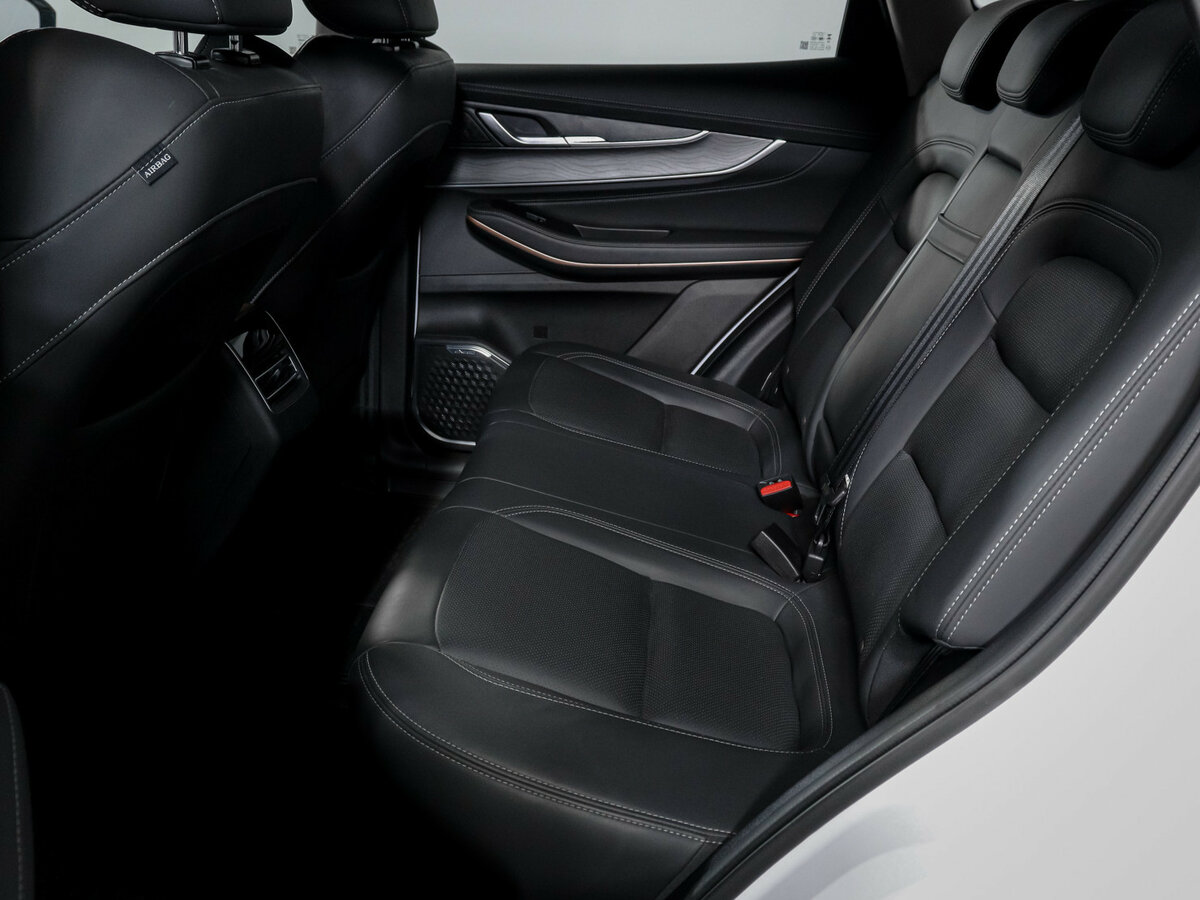 EXEED LX 2023 года с пробегом. Фото: #9