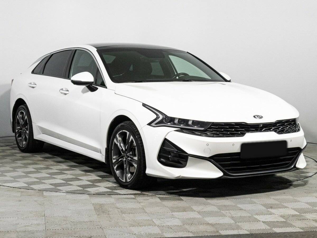 Kia K5 2021 года с пробегом. Фото: #2