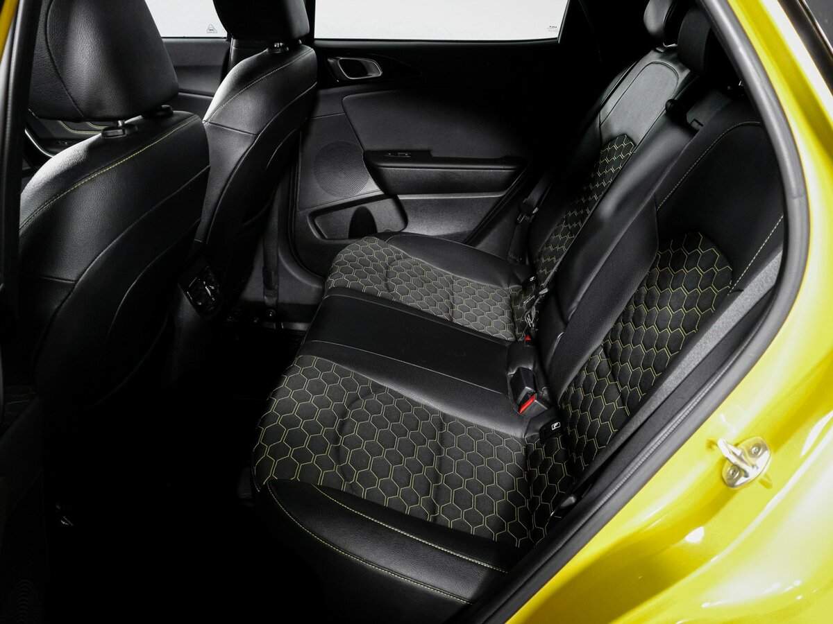 Kia XCeed 2021 года с пробегом. Фото: #9