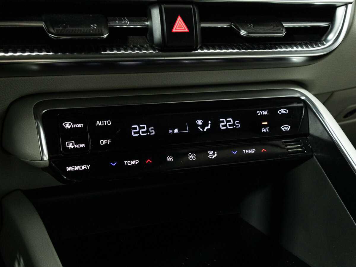 Kia K5 2021 года с пробегом. Фото: #17