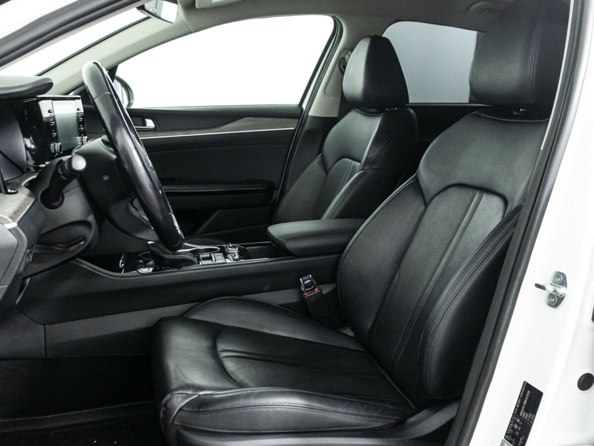 Kia K5 2021 года с пробегом. Фото: #14