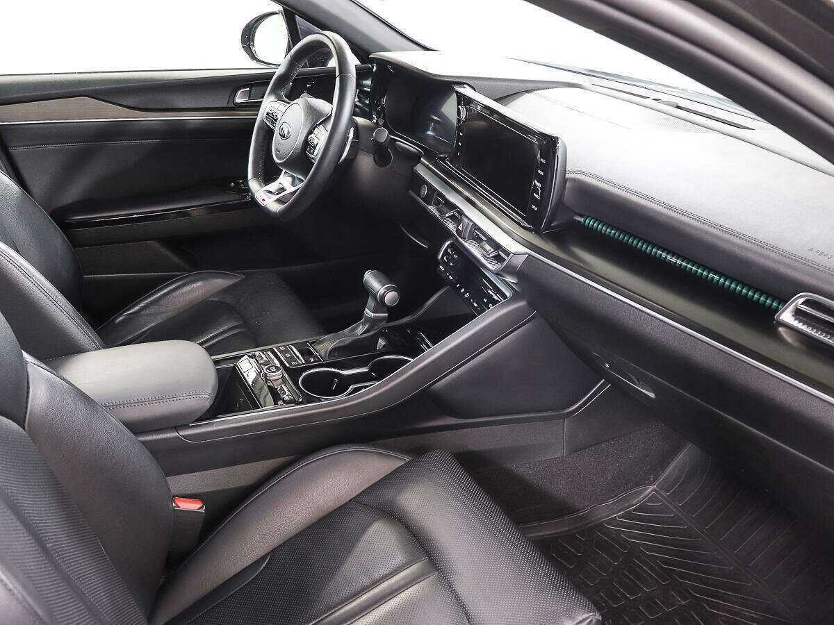 Kia K5 2021 года с пробегом. Фото: #8