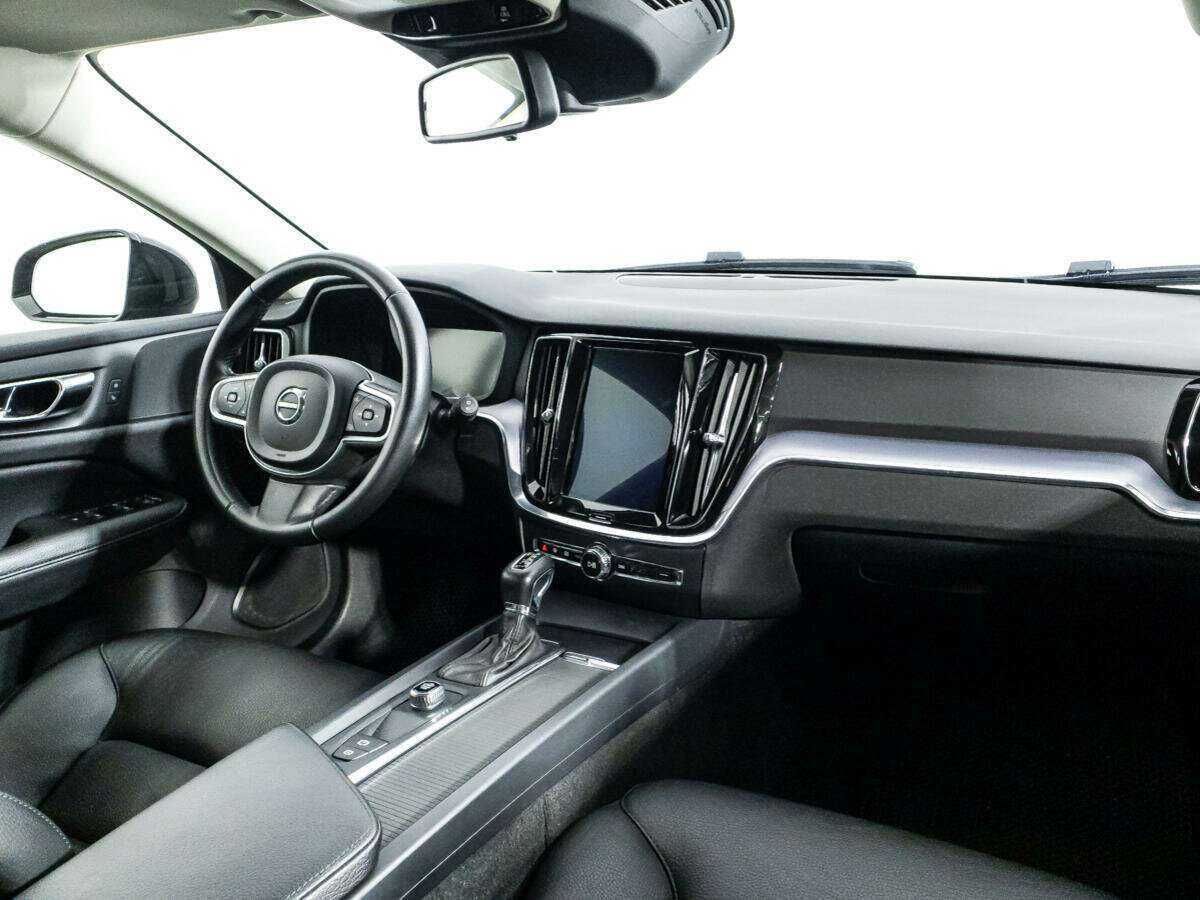 Volvo V60 2018 года с пробегом. Фото: #8