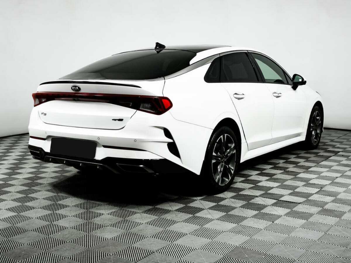 Kia K5 2021 года с пробегом. Фото: #4