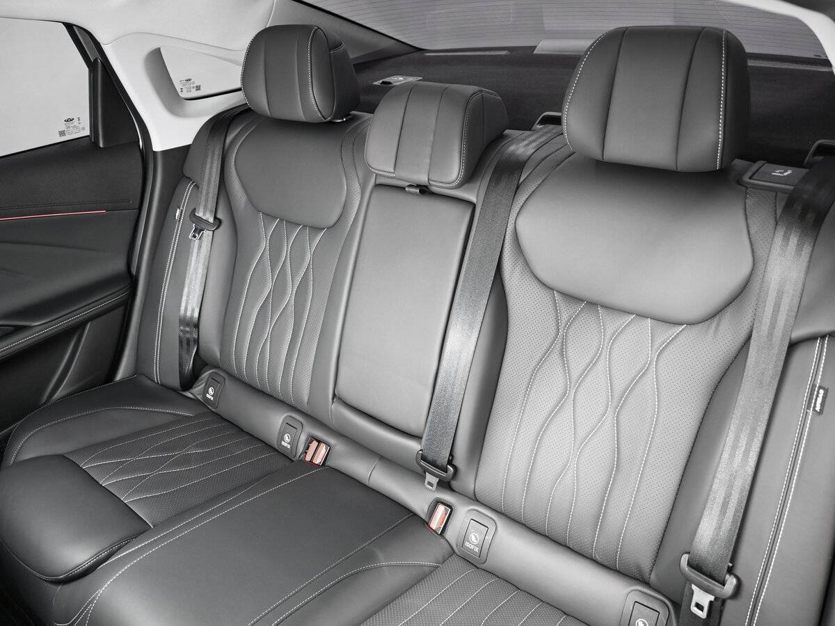 Chery Arrizo 8 2023 года с пробегом. Фото: #8